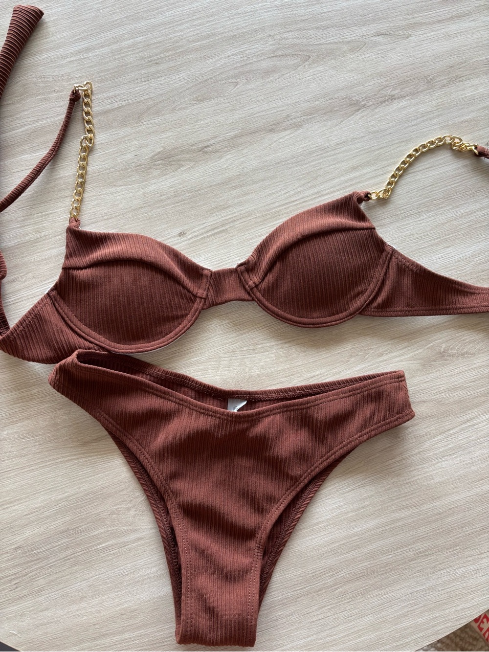 NWOT SHEIN Women’s Ribbed Brown Bikini with Gold Chain Straps